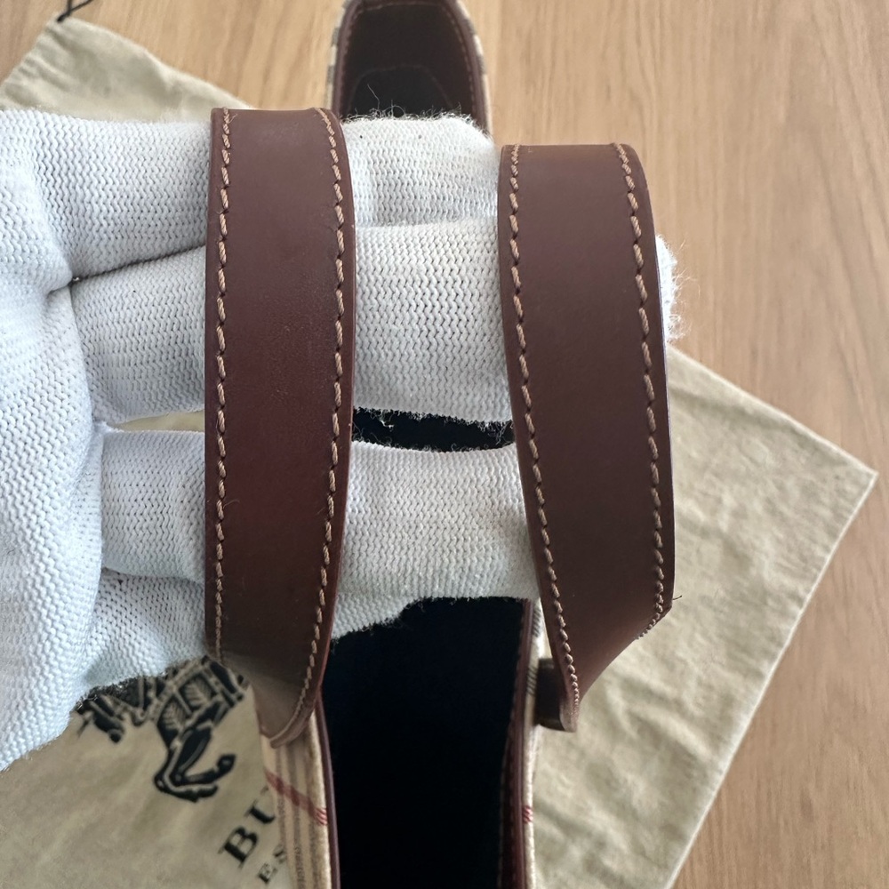 Burberry Tote Bag with dustbag - Picture 12 of 13